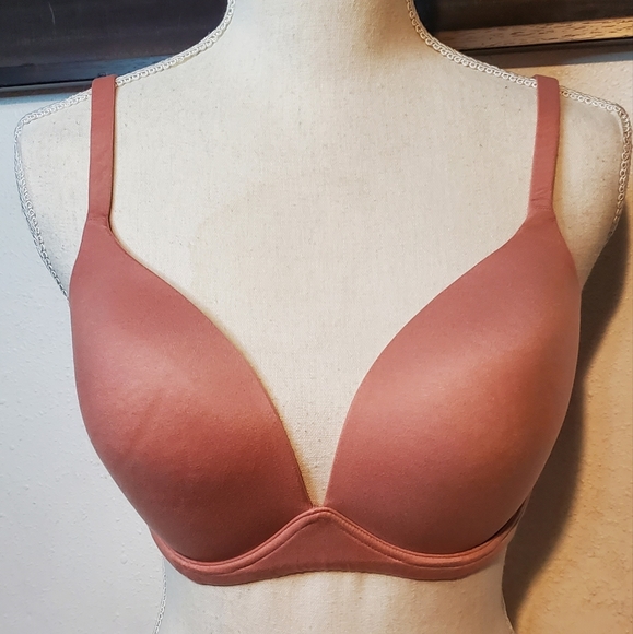 Victoria's Secret Body by Victoria No-Wire Bra - Picture 7 of 7